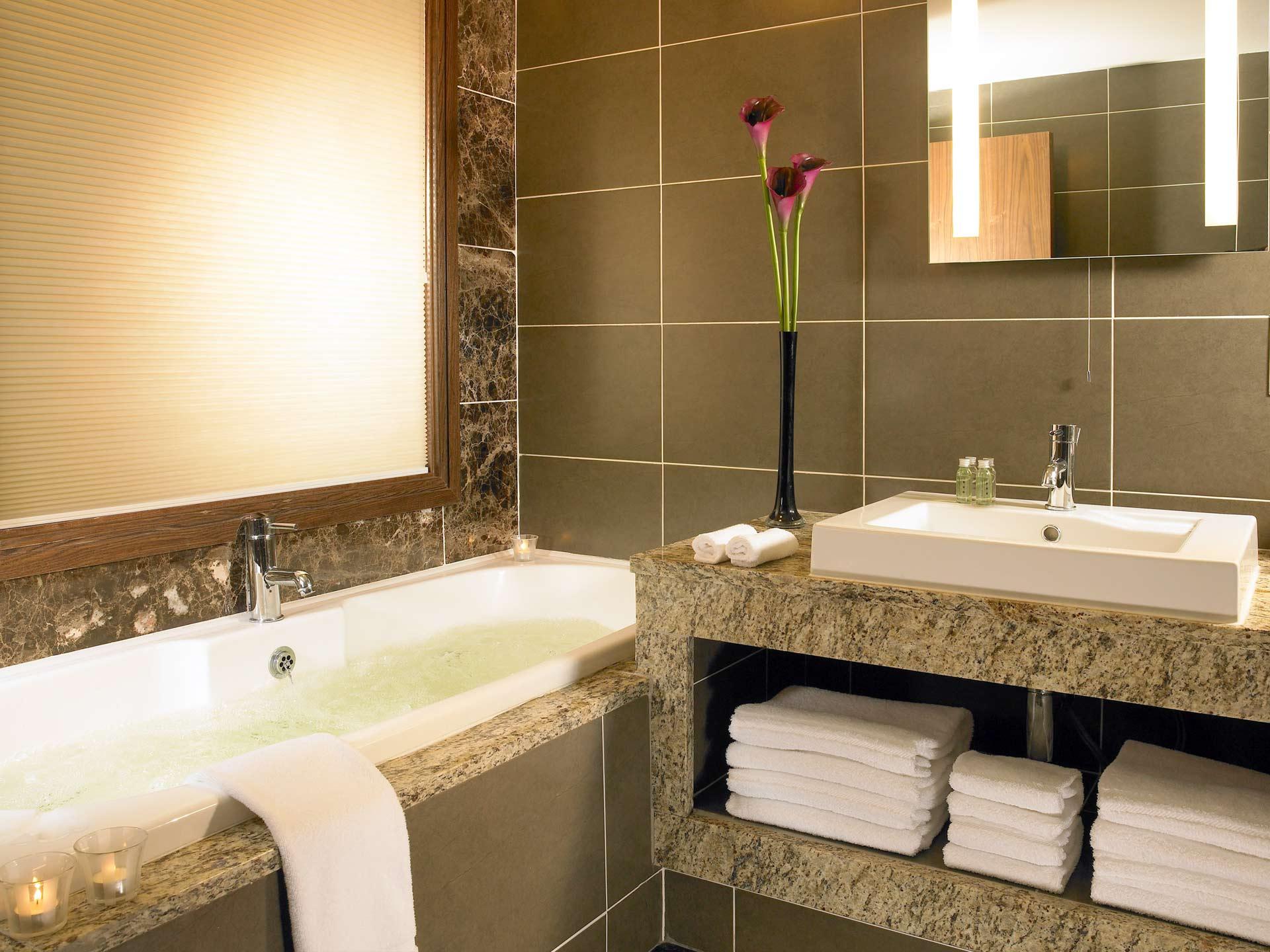 Hotel Plaza Hotel, & Leisure 4*
